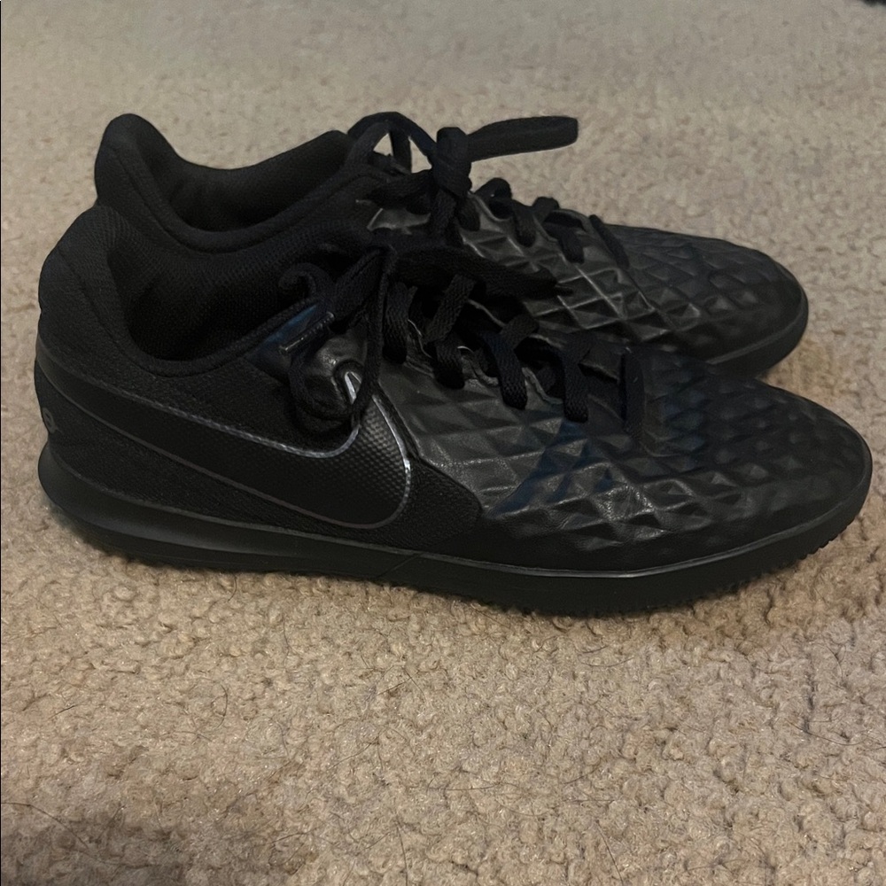 Nike Black Textured indoor soccer cleats
